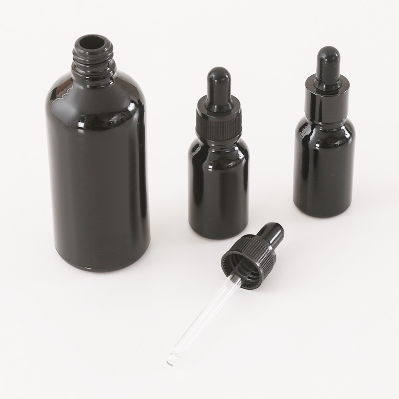 Black glass essential oil bottle Black glass essential oil bottle